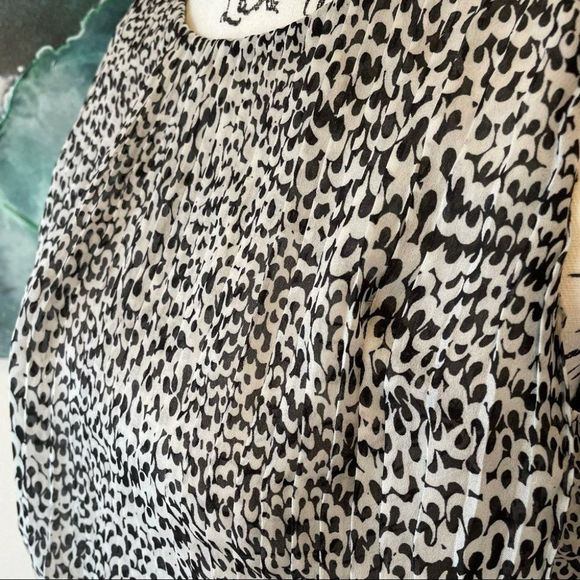 Ann Taylor Loft Black White Print Blouson Peplum Blouse Top sz MP Medium Petite - Picture 4 of 12